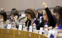 Eurostat: donne dell’UE detengono un terzo dei seggi nei parlamenti nazionali