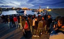 Migrazione, Lampedusa: UE stanzia 14 milioni per migliorare accoglienza