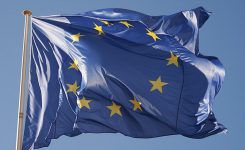 La bandiera europea celebra il 68° anniversario