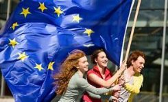 UE: ai giovani una voce più forte nel processo decisionale